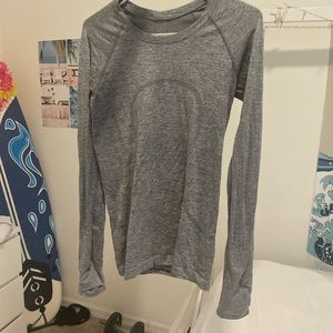 lululemon long sleeve swiftly tech sz 4
